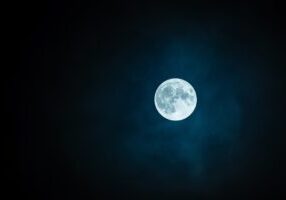 moon-1859616_1920 moon-1859616_1920